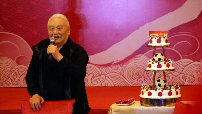 少妇被三个黑人4p到爽